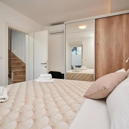 Luxury Giovanni With Pool * Trogir