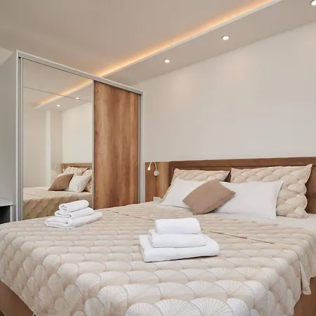 Apartment Luxury Giovanni With Pool *